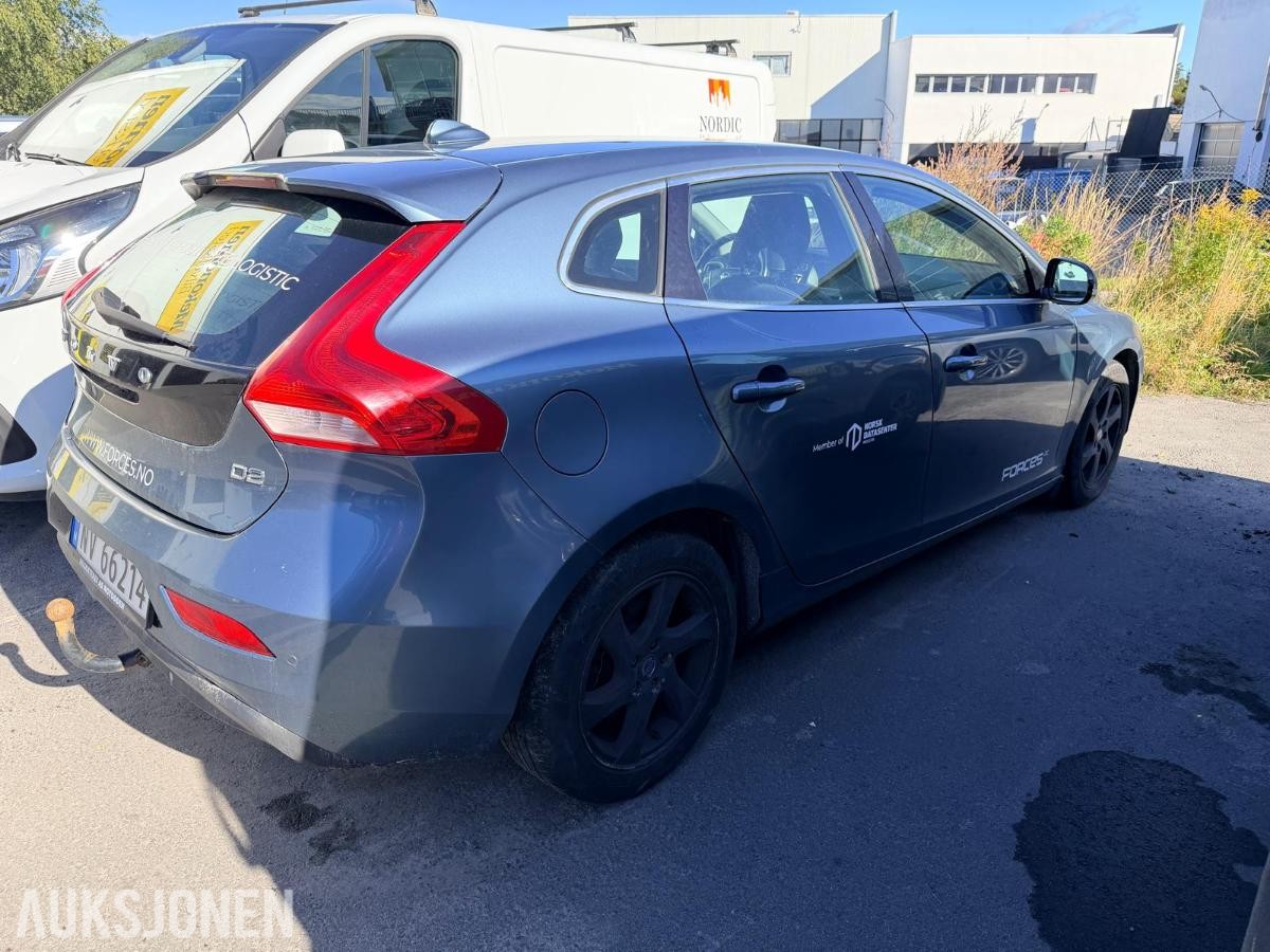 2013 VOLVO V40 D2 MOMENTUM 1.6-114 D RYGGEKAMERA CRUISE HENGERFESTE