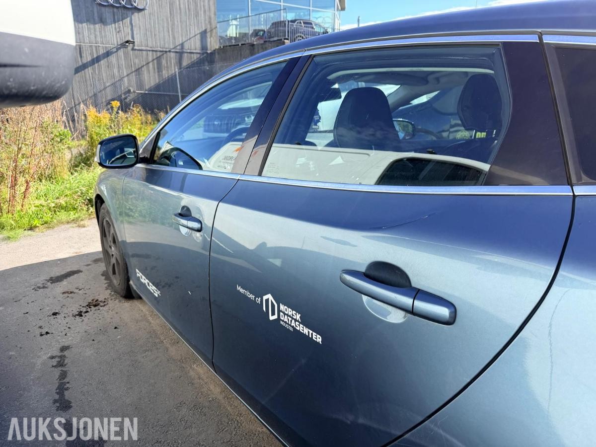 2013 VOLVO V40 D2 MOMENTUM 1.6-114 D RYGGEKAMERA CRUISE HENGERFESTE