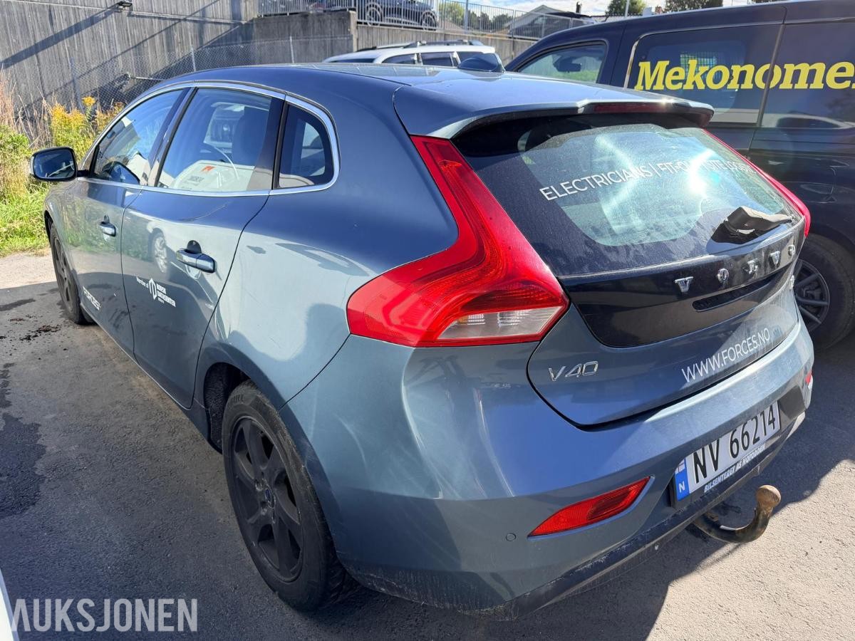 2013 VOLVO V40 D2 MOMENTUM 1.6-114 D RYGGEKAMERA CRUISE HENGERFESTE