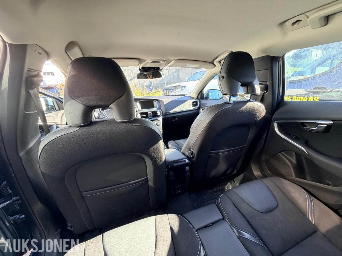 2013 VOLVO V40 D2 MOMENTUM 1.6-114 D RYGGEKAMERA CRUISE HENGERFESTE