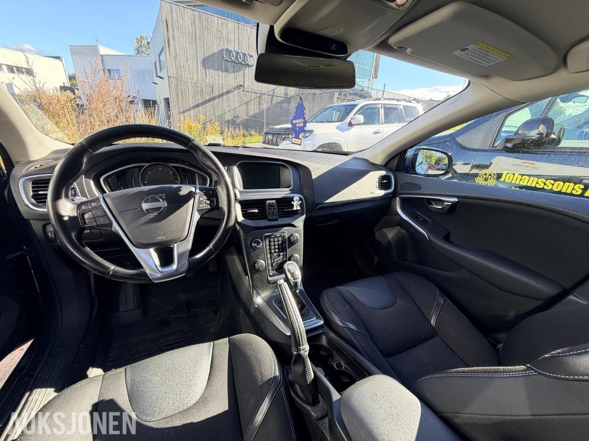 2013 VOLVO V40 D2 MOMENTUM 1.6-114 D RYGGEKAMERA CRUISE HENGERFESTE