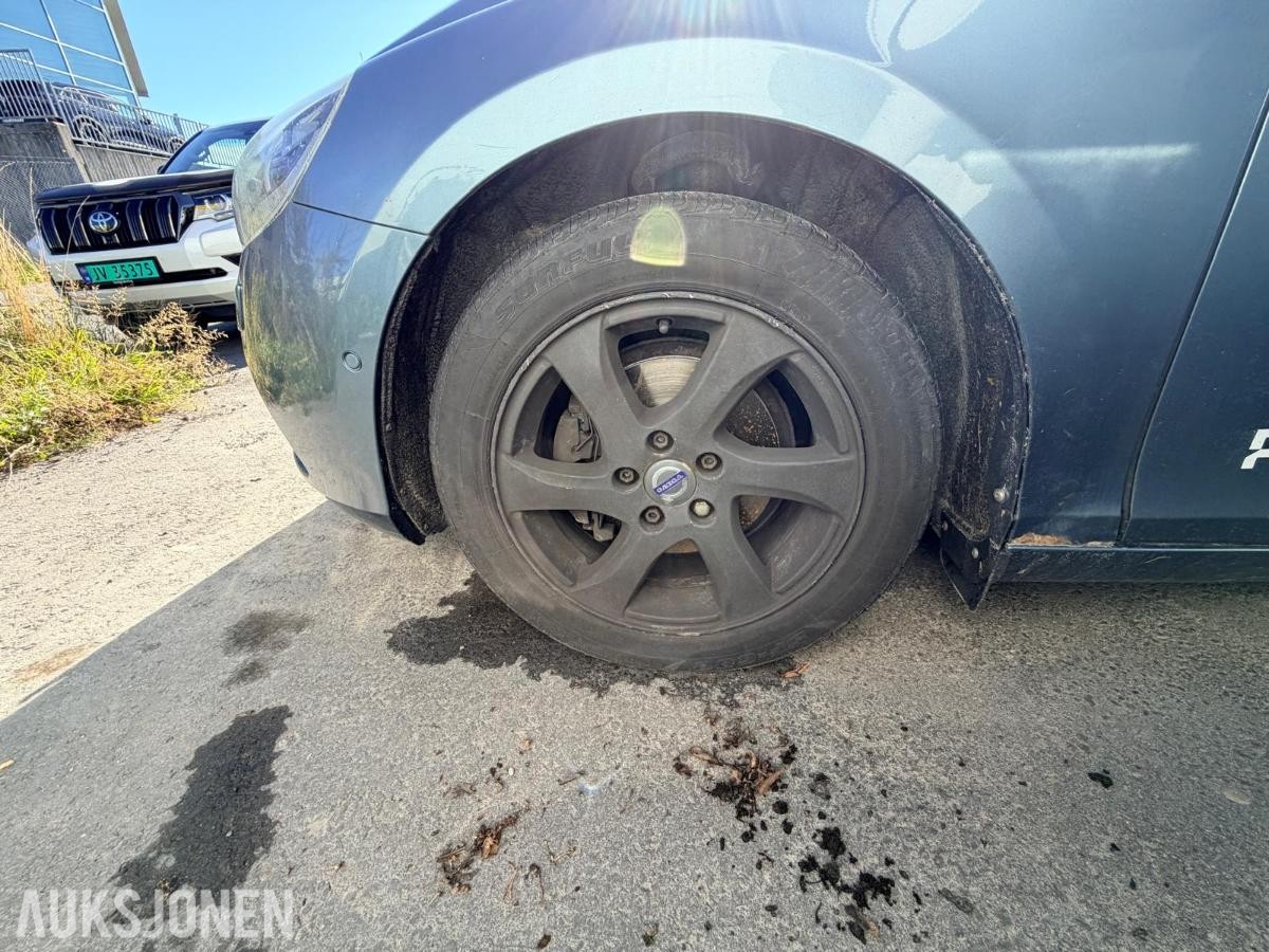 2013 VOLVO V40 D2 MOMENTUM 1.6-114 D RYGGEKAMERA CRUISE HENGERFESTE