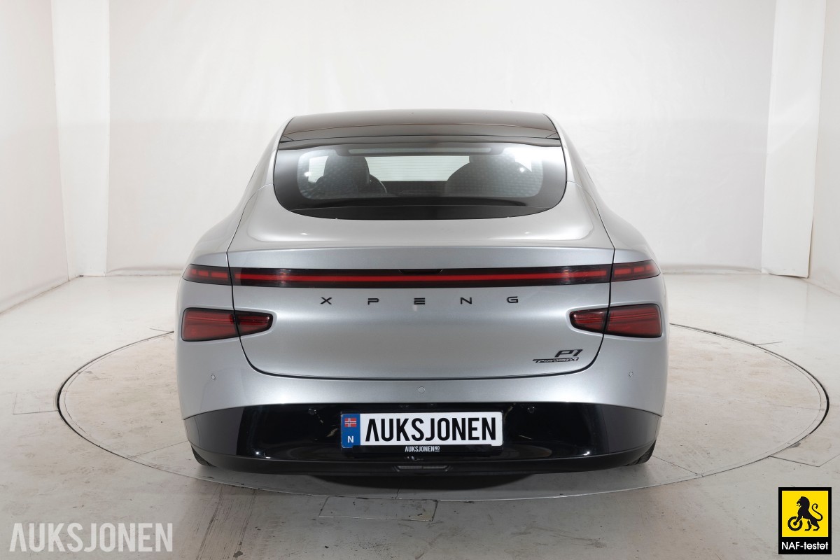 2023 XPeng P7 AWD PERFORMANCE 360 KAMERA SKINN ACC PANO DYNAUDIO