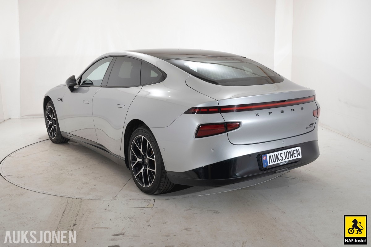 2023 XPeng P7 AWD PERFORMANCE 360 KAMERA SKINN ACC PANO DYNAUDIO