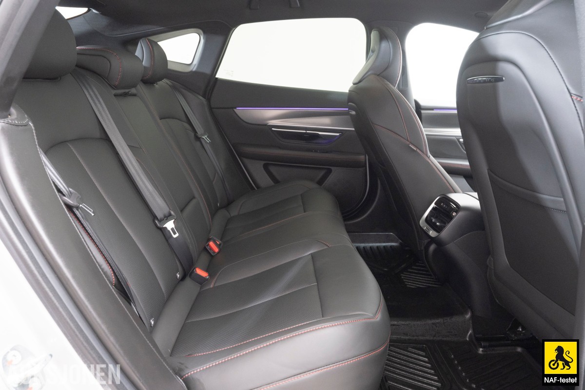 2023 XPeng P7 AWD PERFORMANCE 360 KAMERA SKINN ACC PANO DYNAUDIO