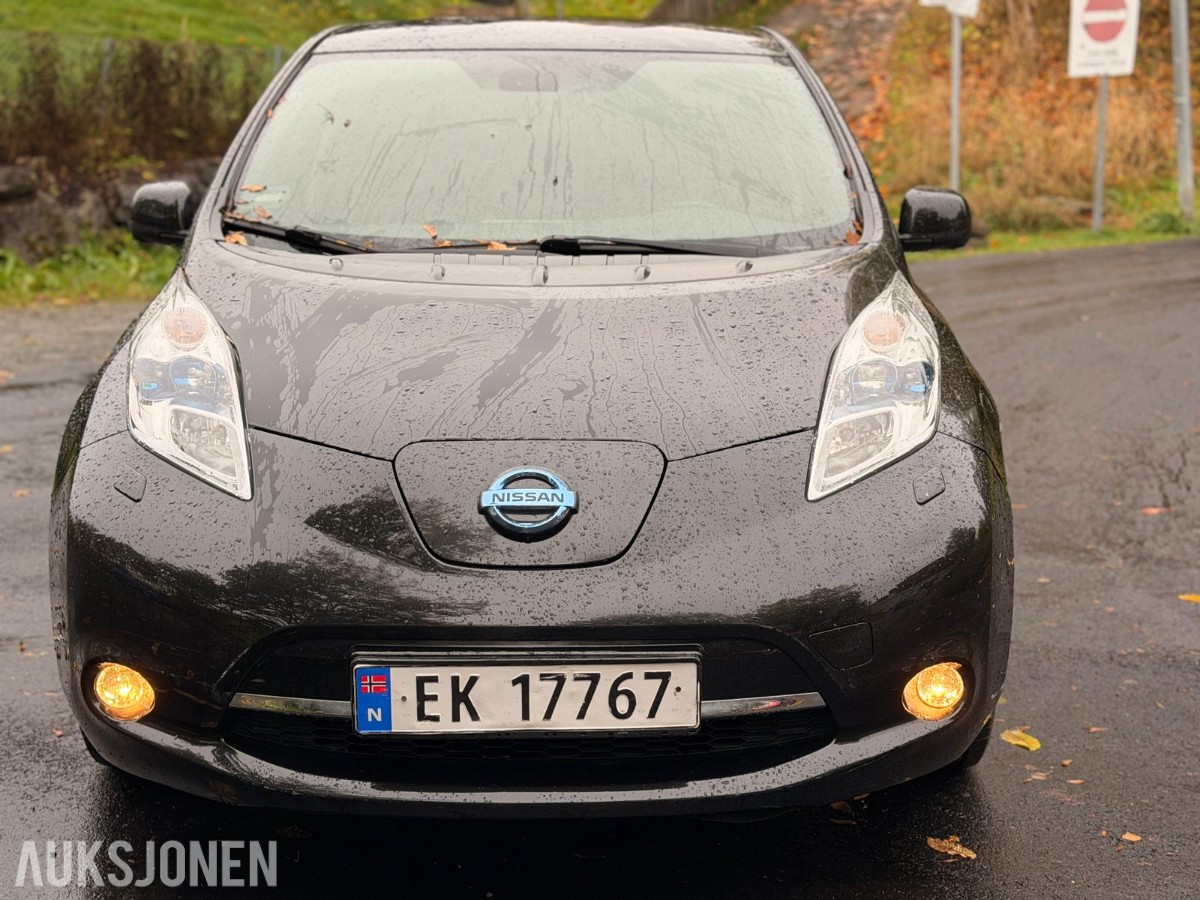 2014 NISSAN LEAF BOSE 360 KAMERA SKINN RATTVARME