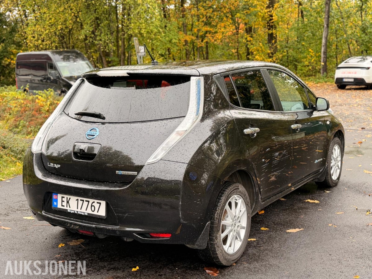 2014 NISSAN LEAF BOSE 360 KAMERA SKINN RATTVARME