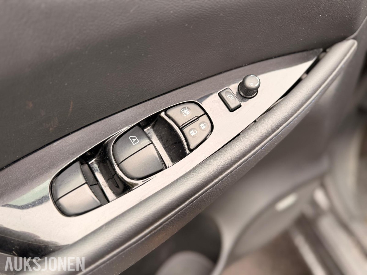 2014 NISSAN LEAF BOSE 360 KAMERA SKINN RATTVARME