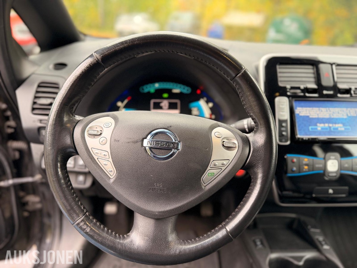 2014 NISSAN LEAF BOSE 360 KAMERA SKINN RATTVARME