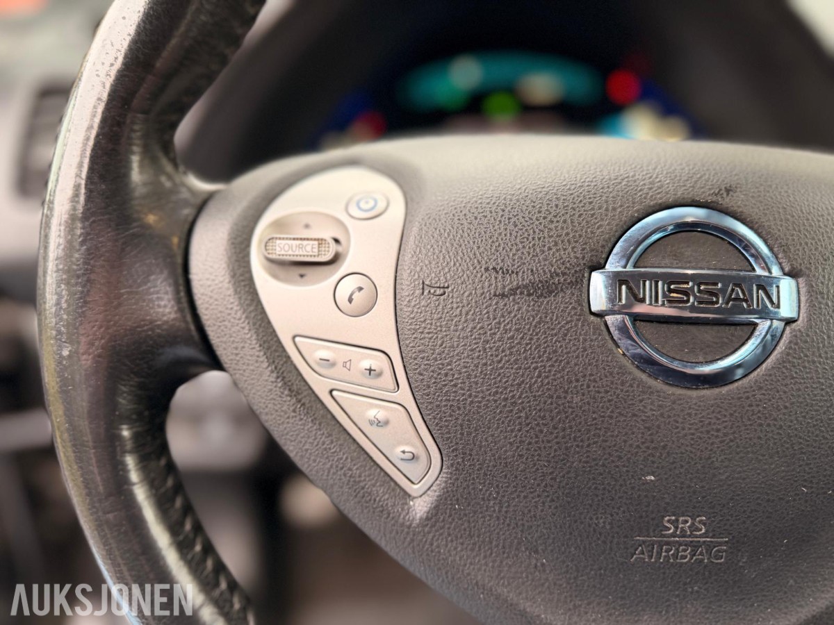 2014 NISSAN LEAF BOSE 360 KAMERA SKINN RATTVARME
