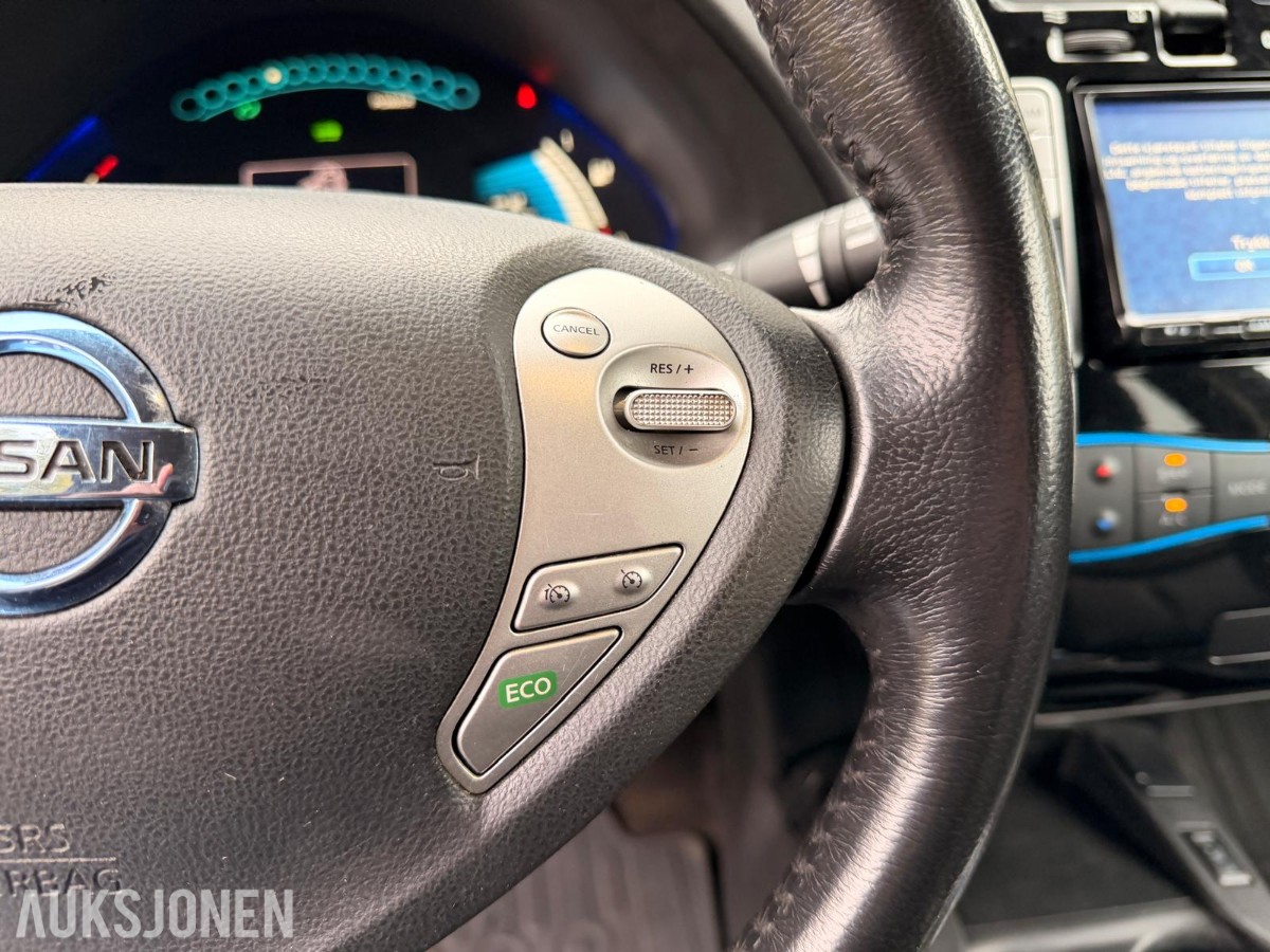 2014 NISSAN LEAF BOSE 360 KAMERA SKINN RATTVARME