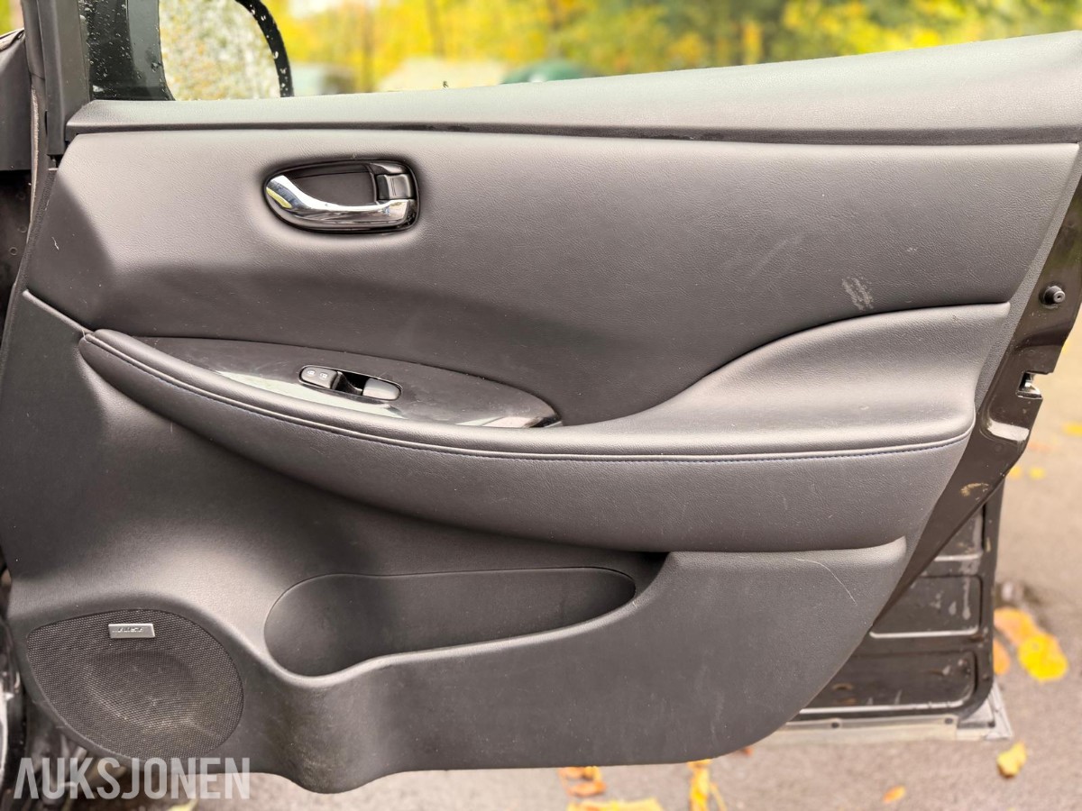 2014 NISSAN LEAF BOSE 360 KAMERA SKINN RATTVARME