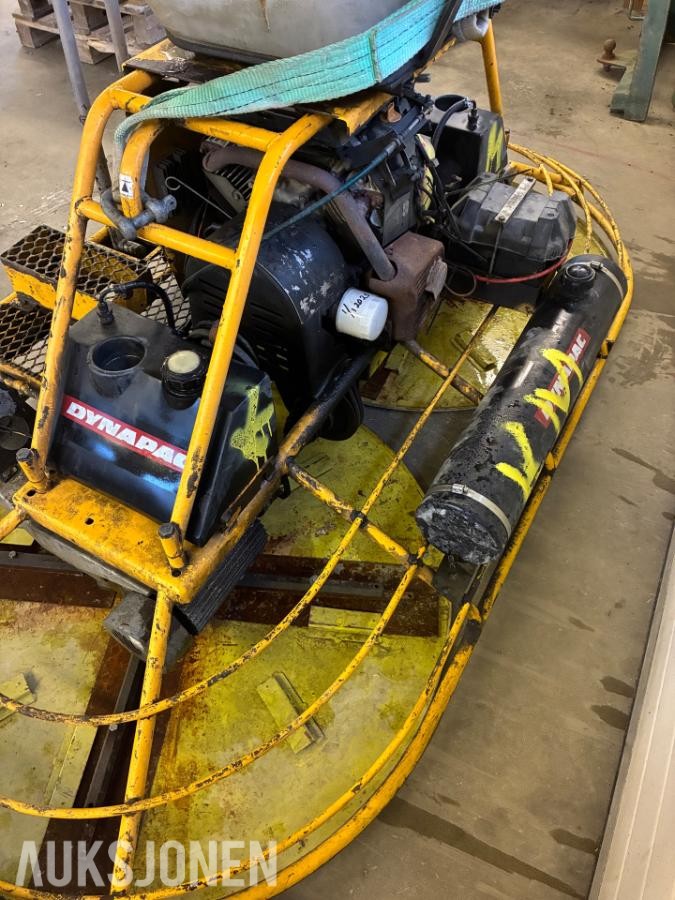 2000 Dynapac BG92 pussemaskin / betongglatter