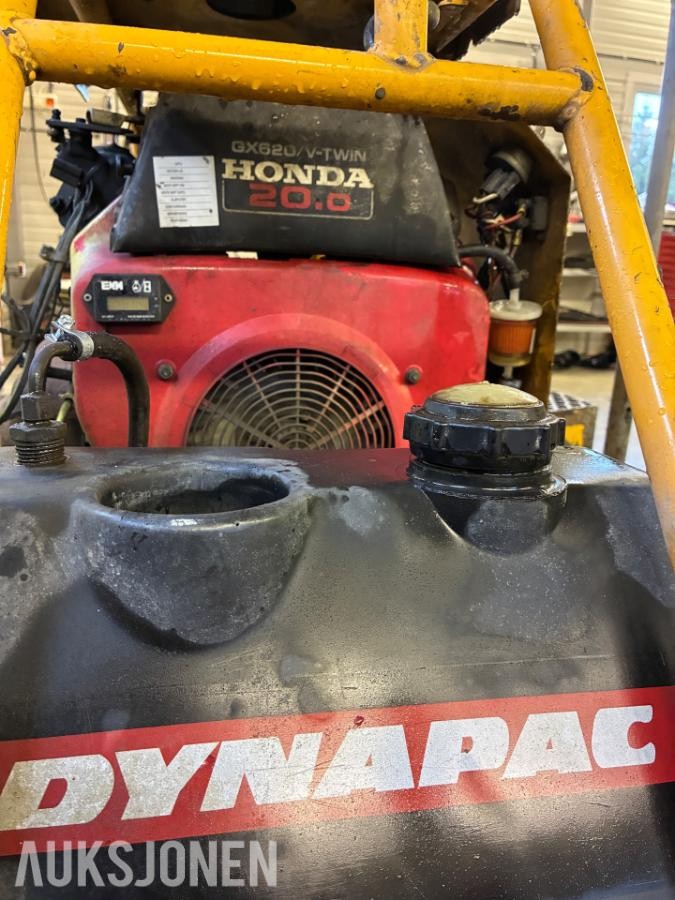 2000 Dynapac BG92 pussemaskin / betongglatter