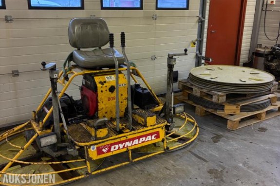 2000 Dynapac BG92 pussemaskin / betongglatter