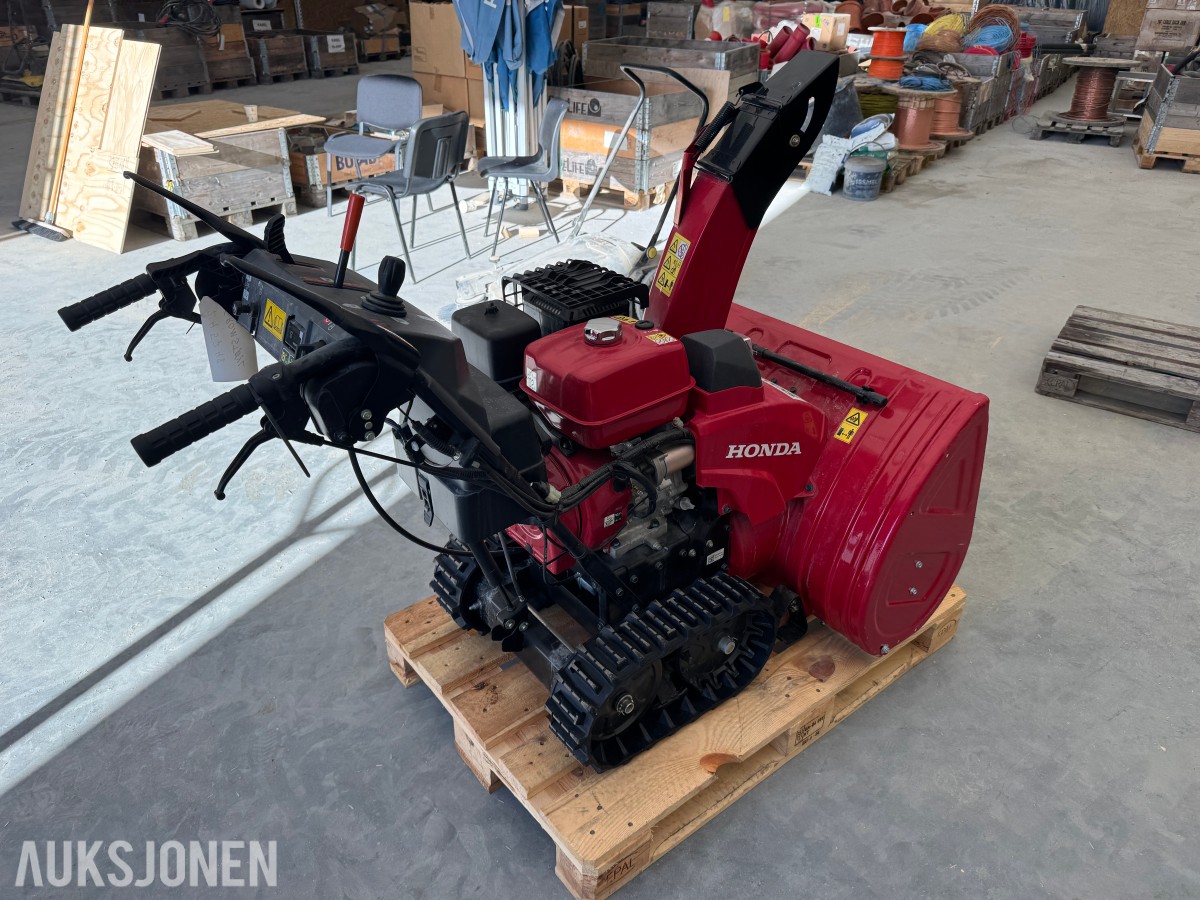2023 Honda HSS1380AETD beltegående snøfreser - kun 41,6 timer