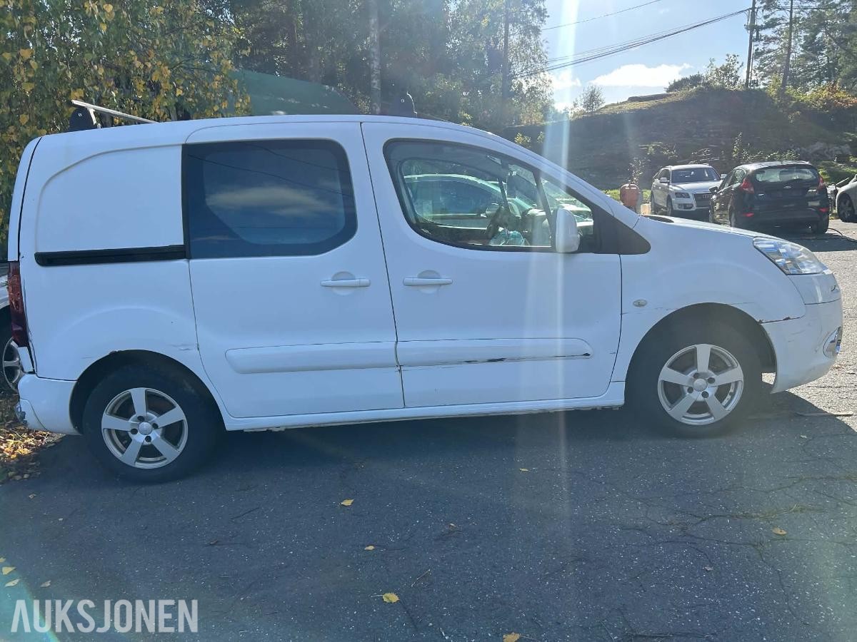 2014 Peugeot Partner 1.6 Diesel, Automat, Reparasjonsobjekt