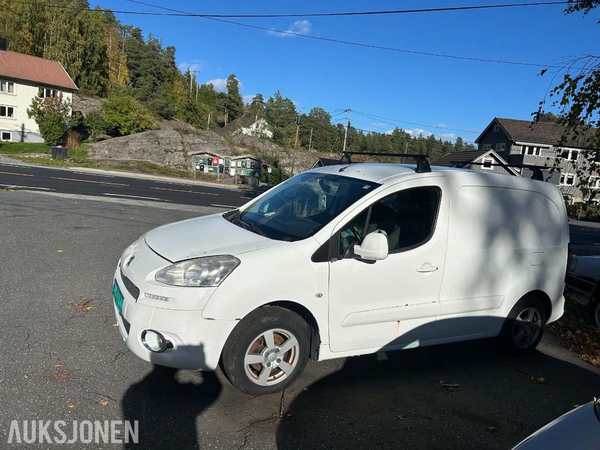 2014 Peugeot Partner 1.6 Diesel, Automat, Reparasjonsobjekt