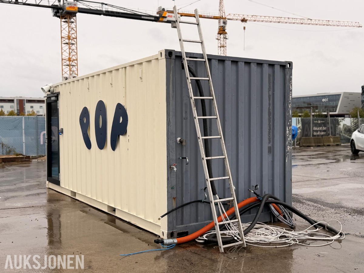 2022 20 fots container innredetsom skifterom med toalett