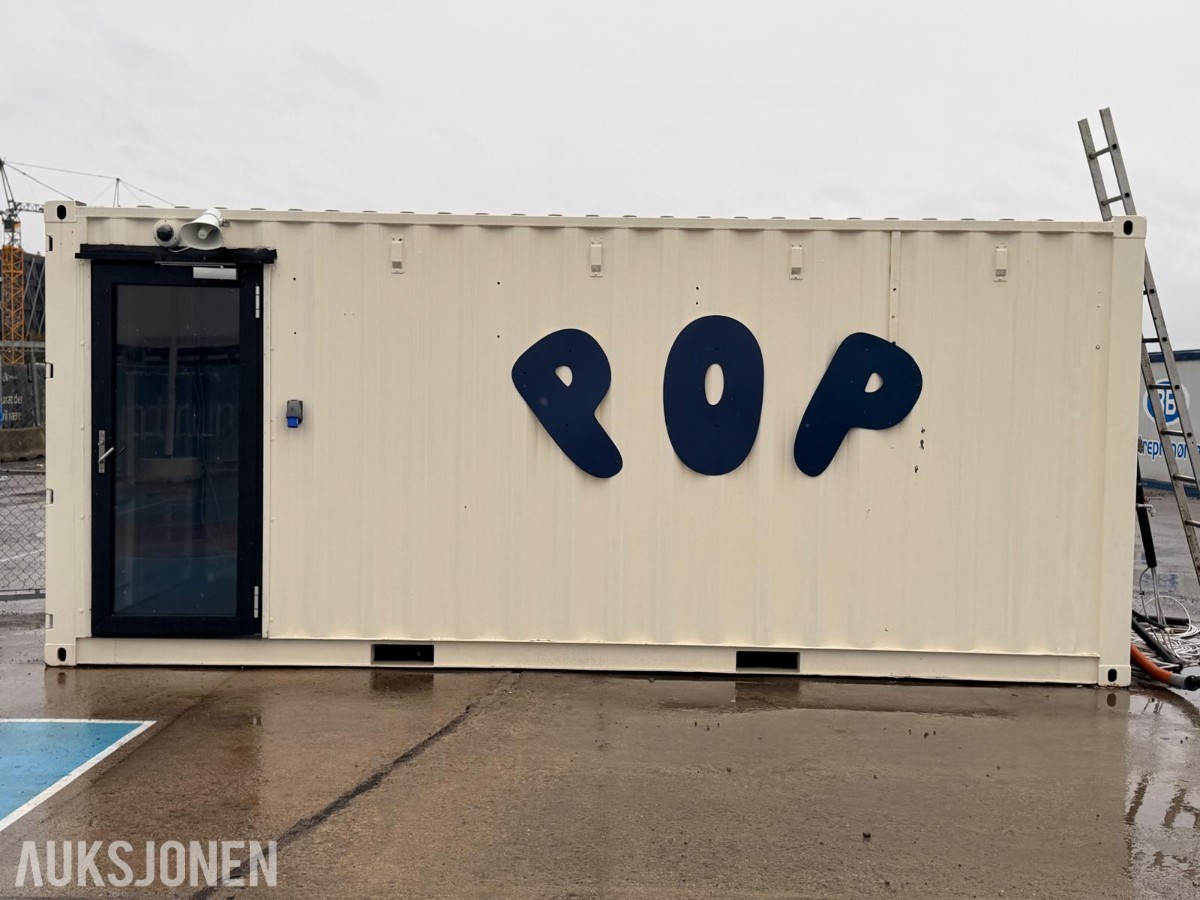 2022 20 fots container innredetsom skifterom med toalett