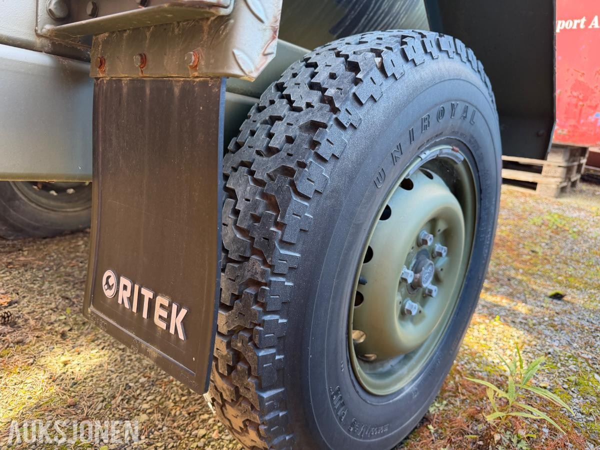 Tilhenger med vanntank på 950 Liter