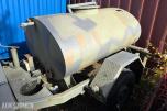 Tilhenger med vanntank på 950 Liter