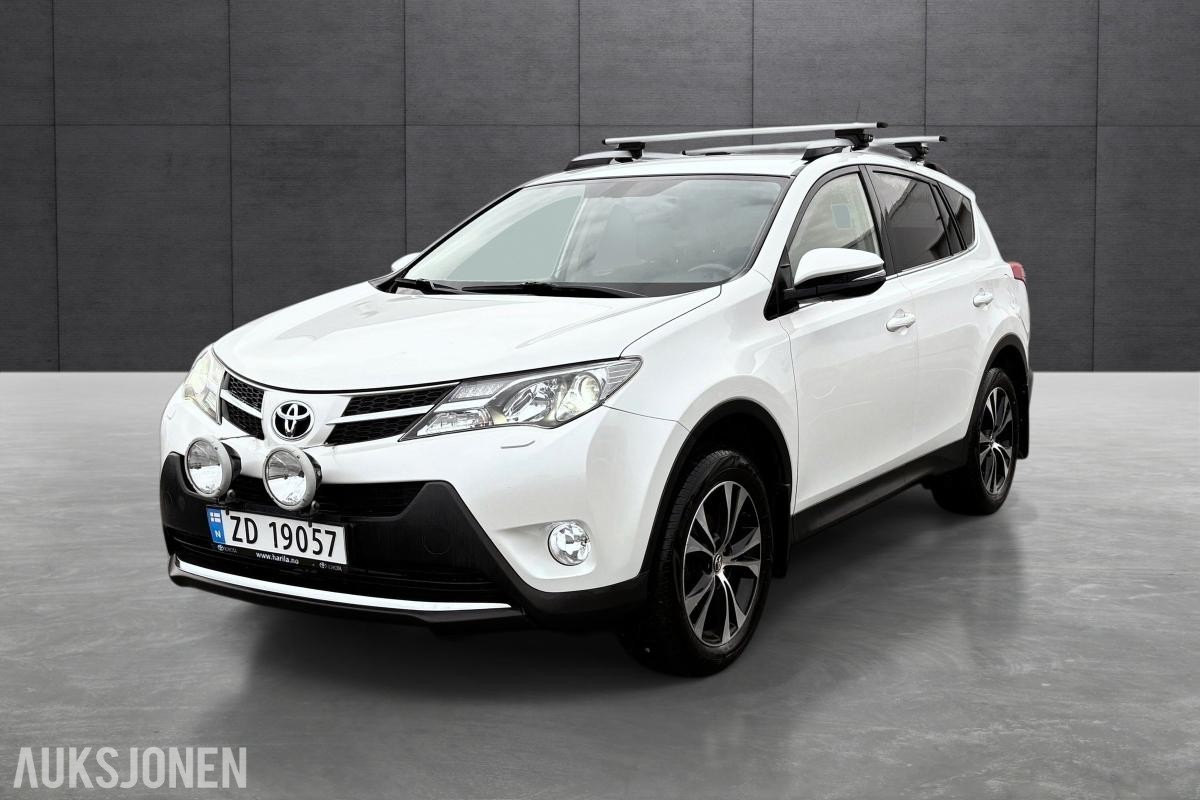 TOYOTA RAV4 2.2 D-4D 150 HK 4WD HENGERFESTE KAMERA CRUISE