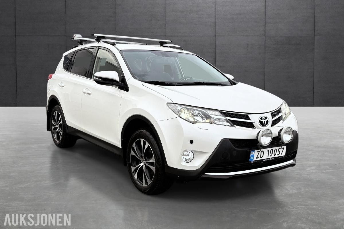 TOYOTA RAV4 2.2 D-4D 150 HK 4WD HENGERFESTE KAMERA CRUISE