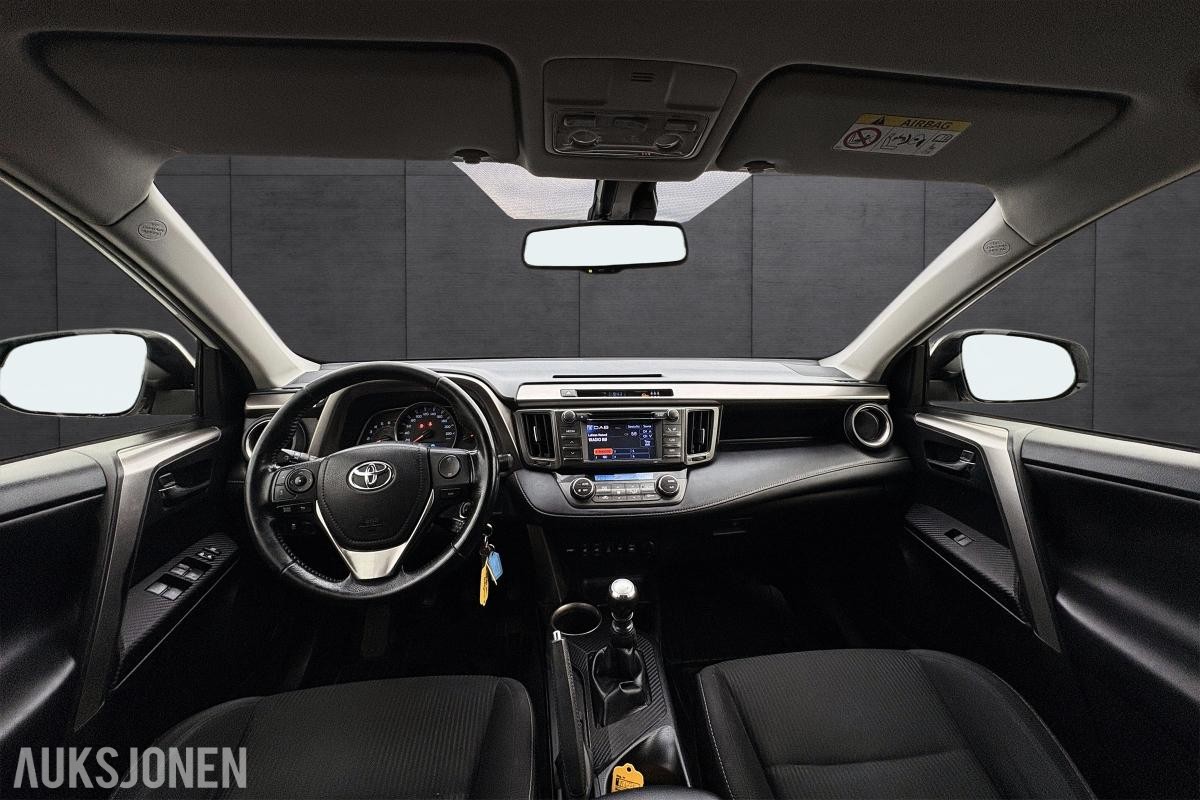 TOYOTA RAV4 2.2 D-4D 150 HK 4WD HENGERFESTE KAMERA CRUISE
