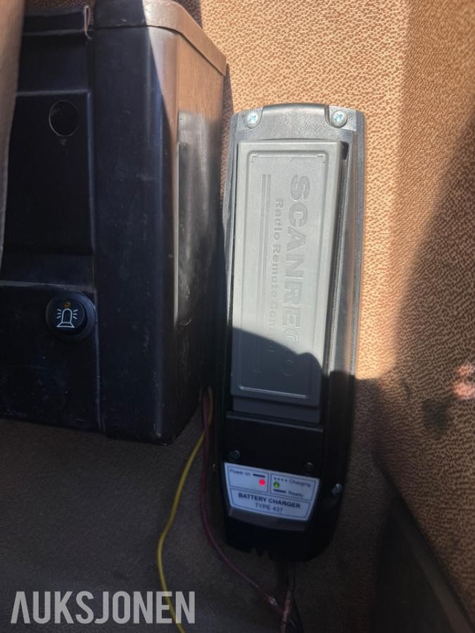 1990 Mercedes-Benz 814 Med tipp og kran