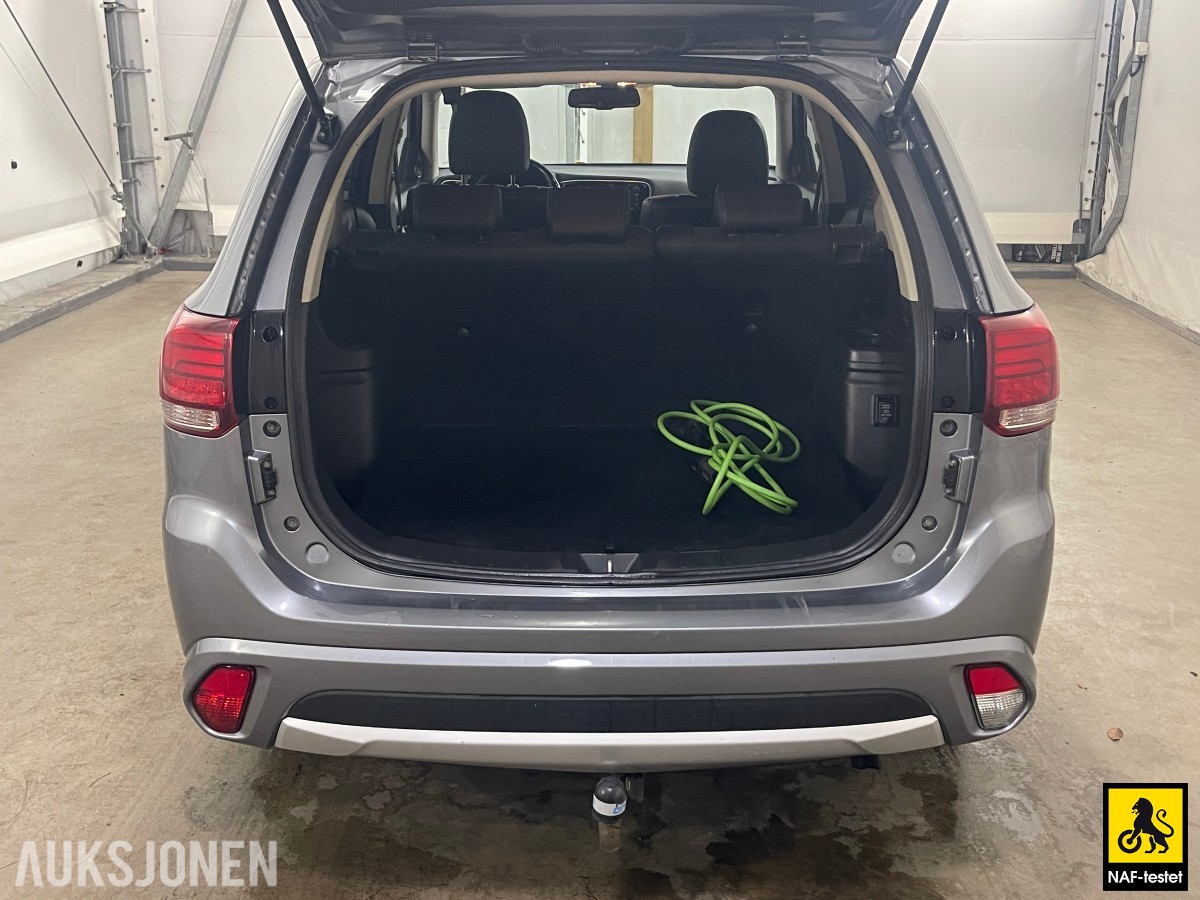 2016 Mitsubishi OUTLANDER PHEV 4WD HENGERFESTE 360 KAMERA CRUISE LED 