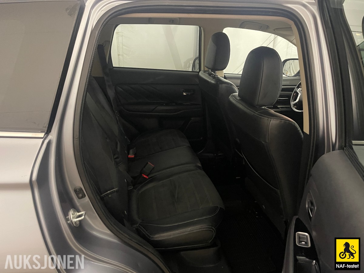 2016 Mitsubishi OUTLANDER PHEV 4WD HENGERFESTE 360 KAMERA CRUISE LED 