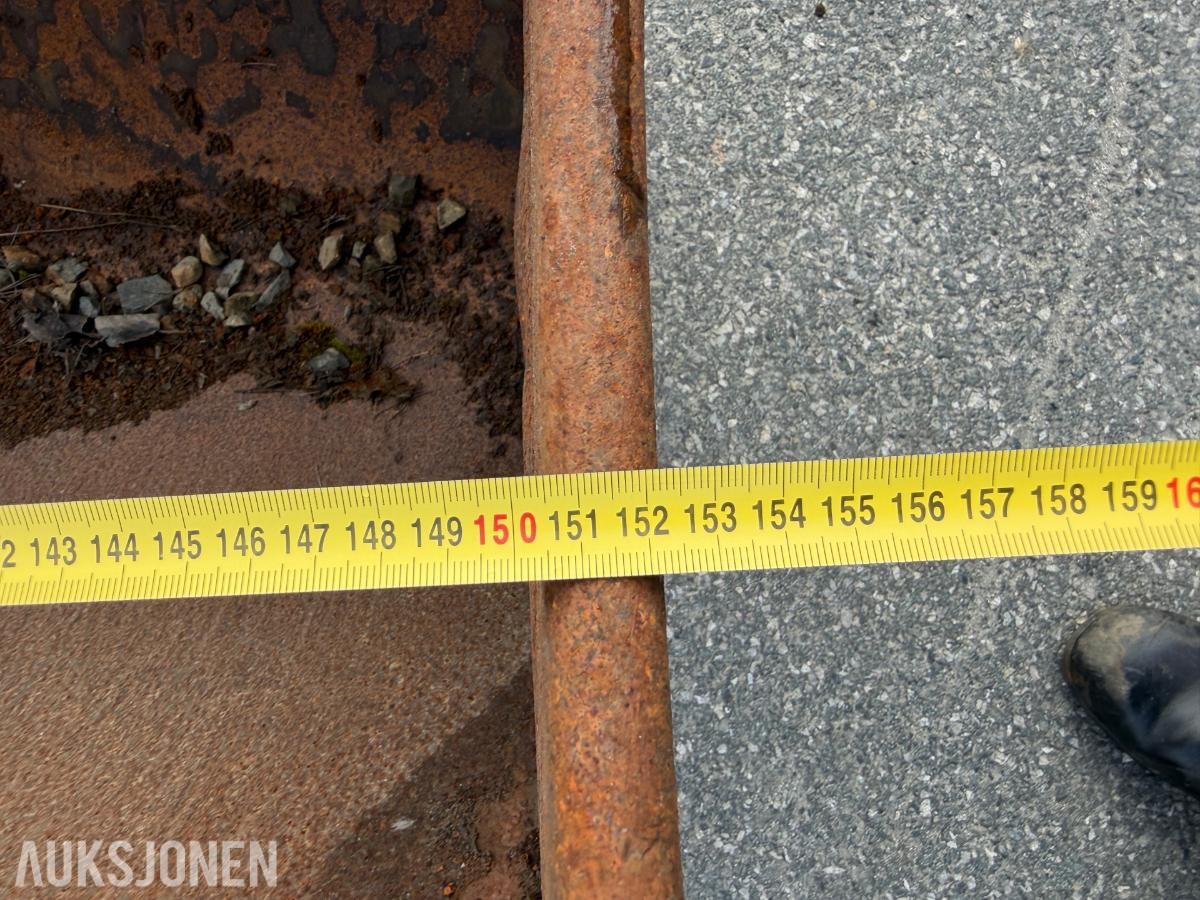 Pusseskuffe med hydraulisk tilt B20 feste