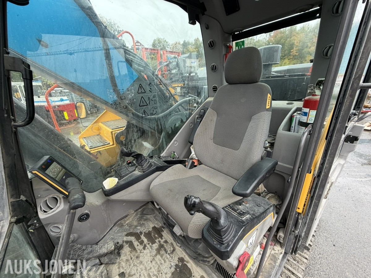 2019 Volvo EC300EL Gravemaskin