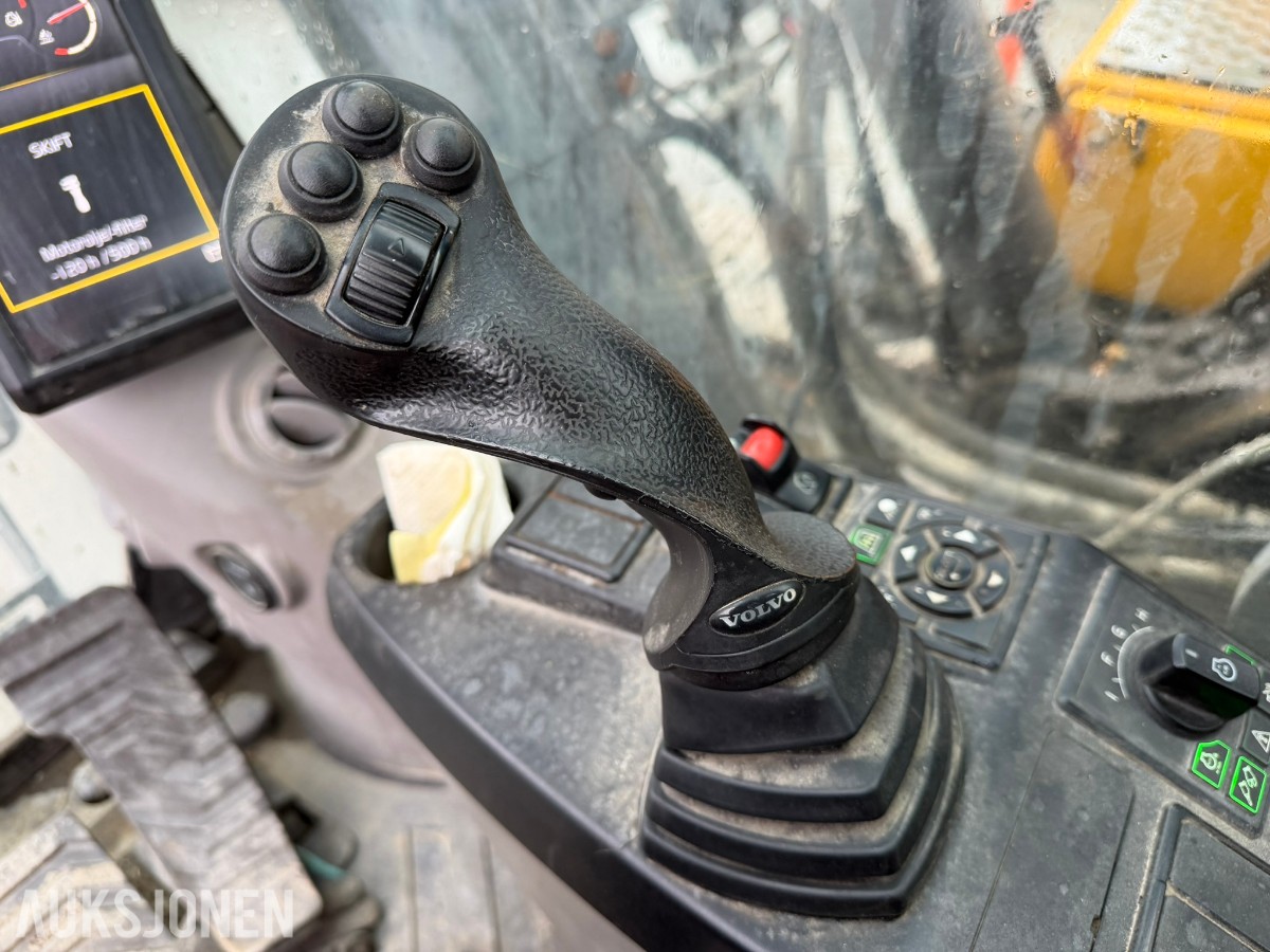 2019 Volvo EC300EL Gravemaskin