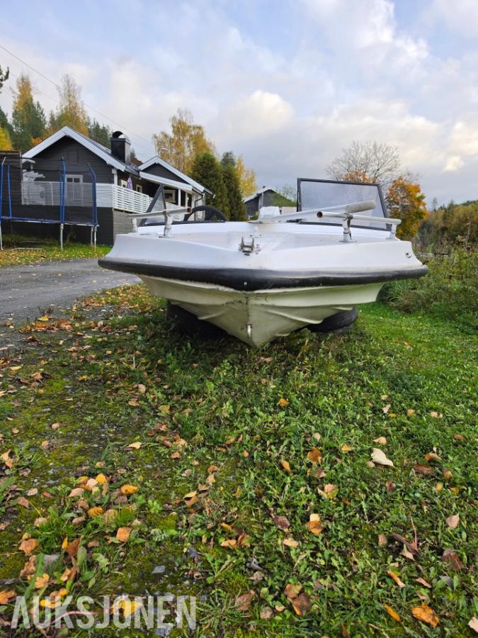 15 fots sportsbåt med Johnson 70 hk – Prosjekt *Ingen minstepris*