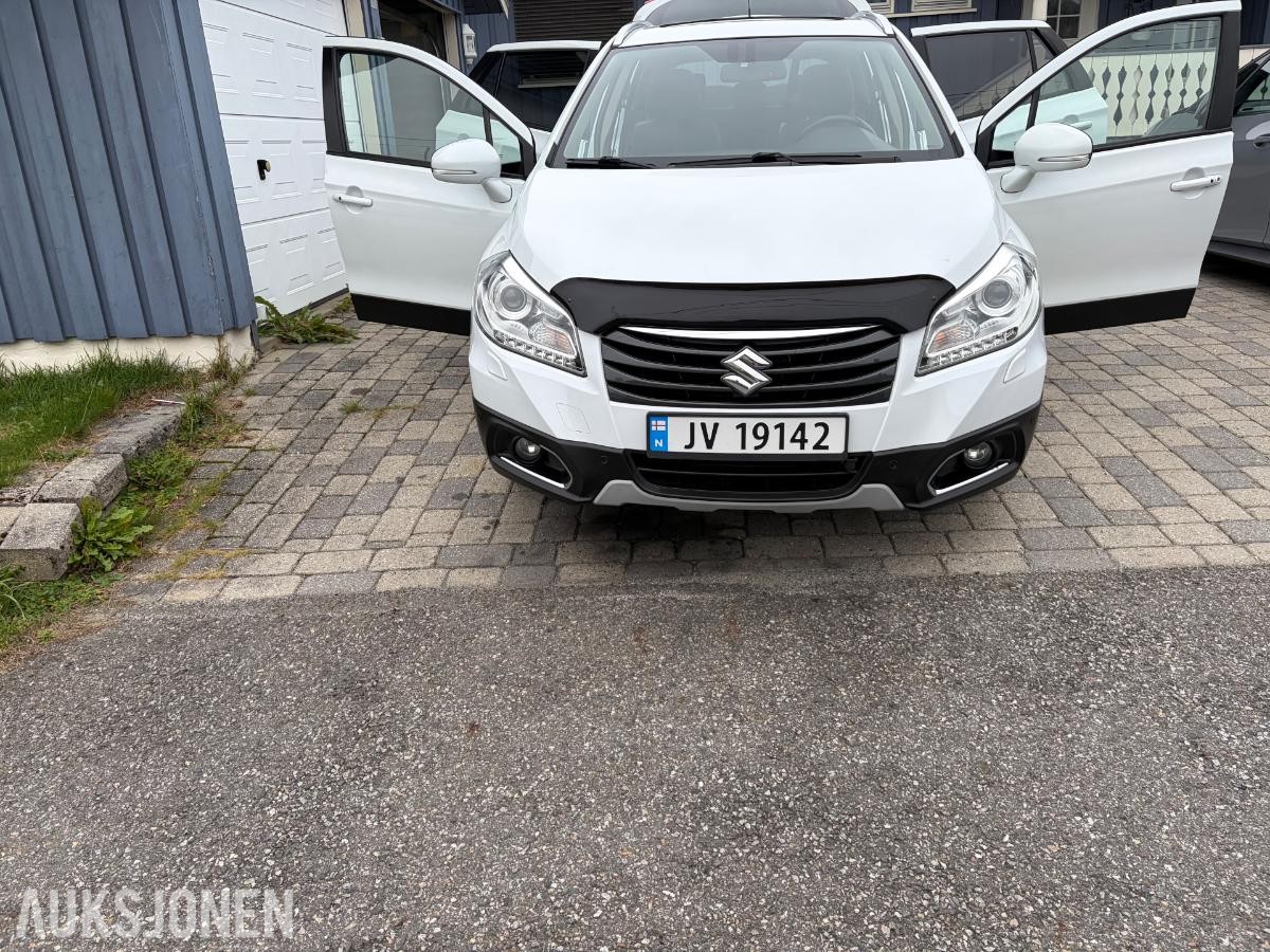 2013 Suzuki SX4 S-CROSS 1.6 BENSIN 120HK 4X4 Automat, Hengerfeste