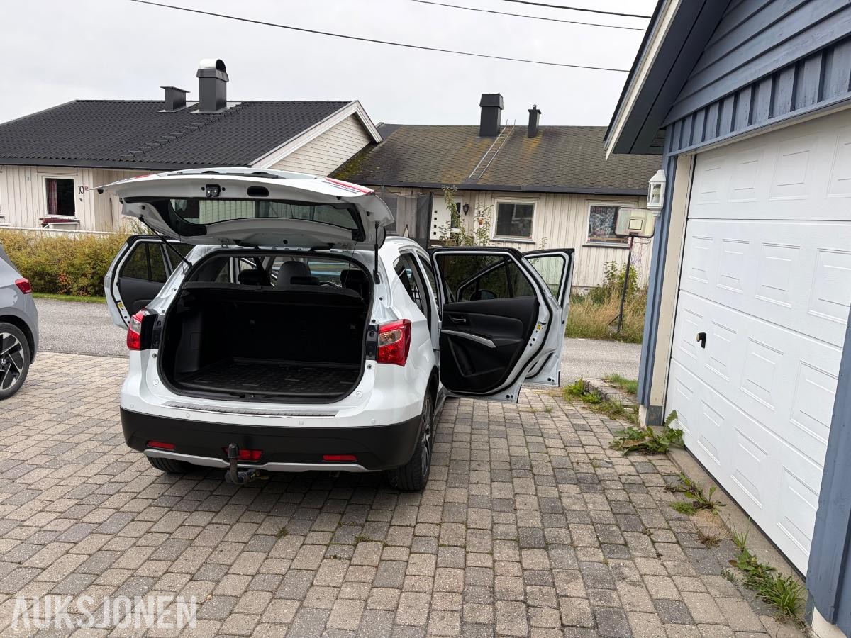 2013 Suzuki SX4 S-CROSS 1.6 BENSIN 120HK 4X4 Automat, Hengerfeste