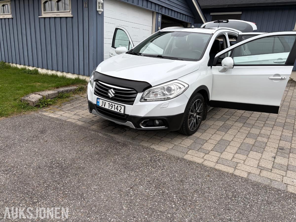 2013 Suzuki SX4 S-CROSS 1.6 BENSIN 120HK 4X4 Automat, Hengerfeste