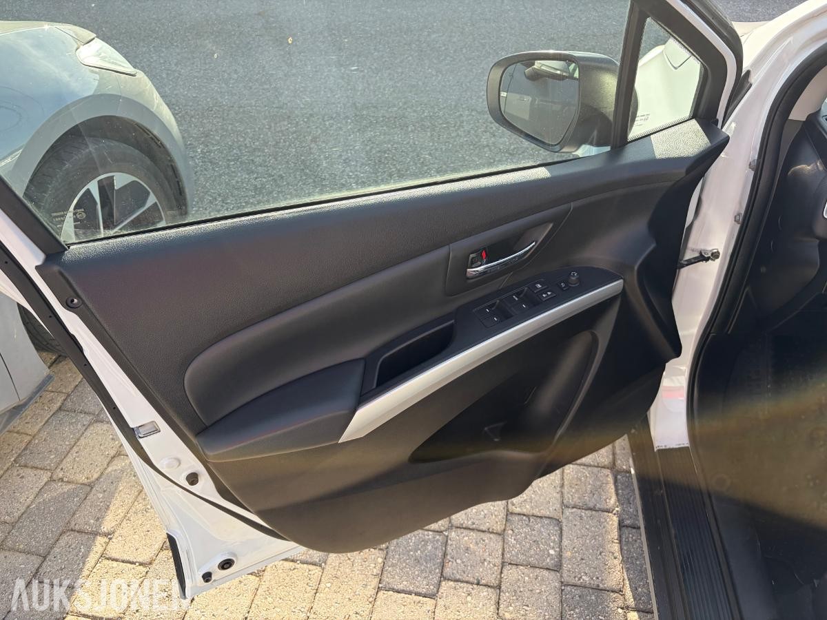 2013 Suzuki SX4 S-CROSS 1.6 BENSIN 120HK 4X4 Automat, Hengerfeste