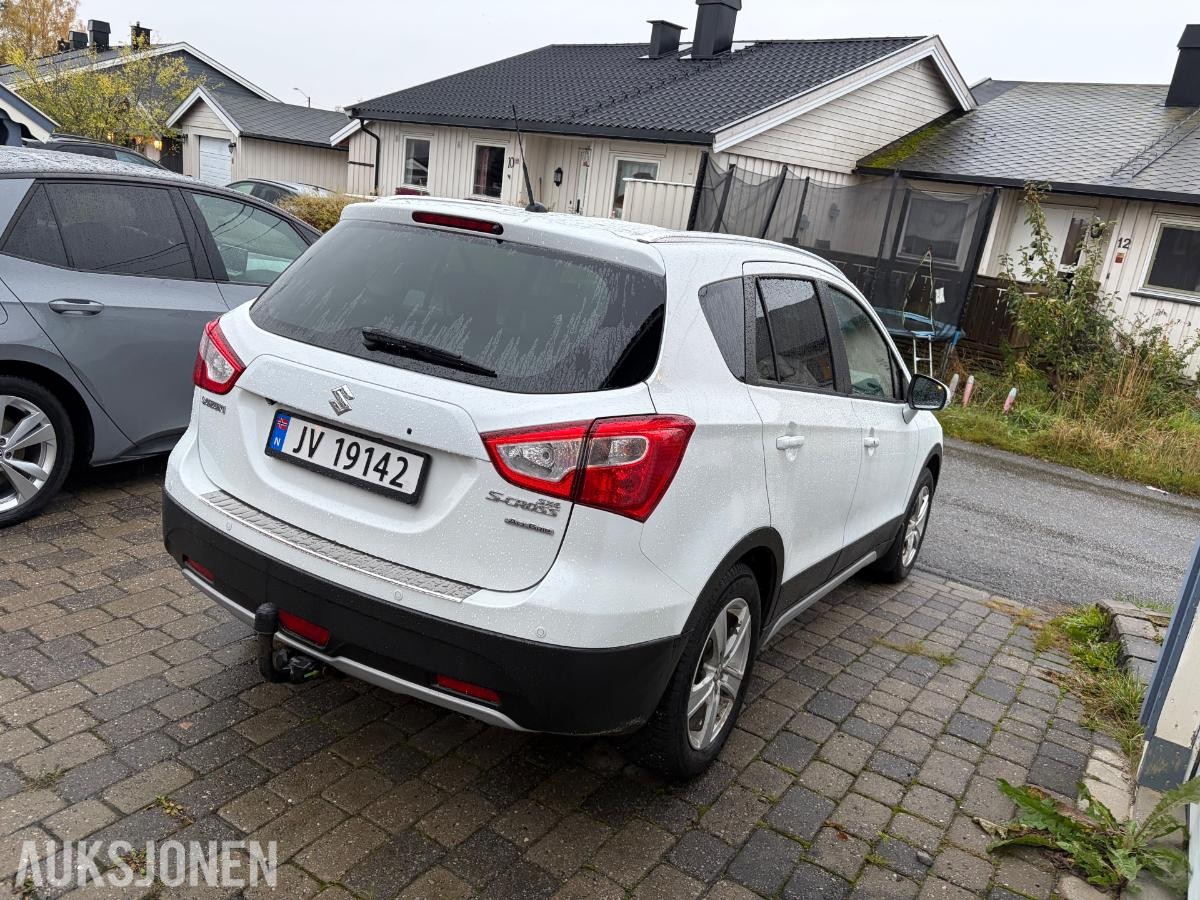 2013 Suzuki SX4 S-CROSS 1.6 BENSIN 120HK 4X4 Automat, Hengerfeste