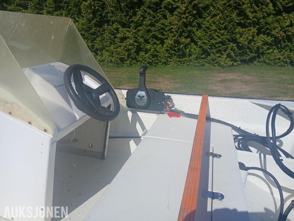 Crescent 450 båt med tohatsu 30hk