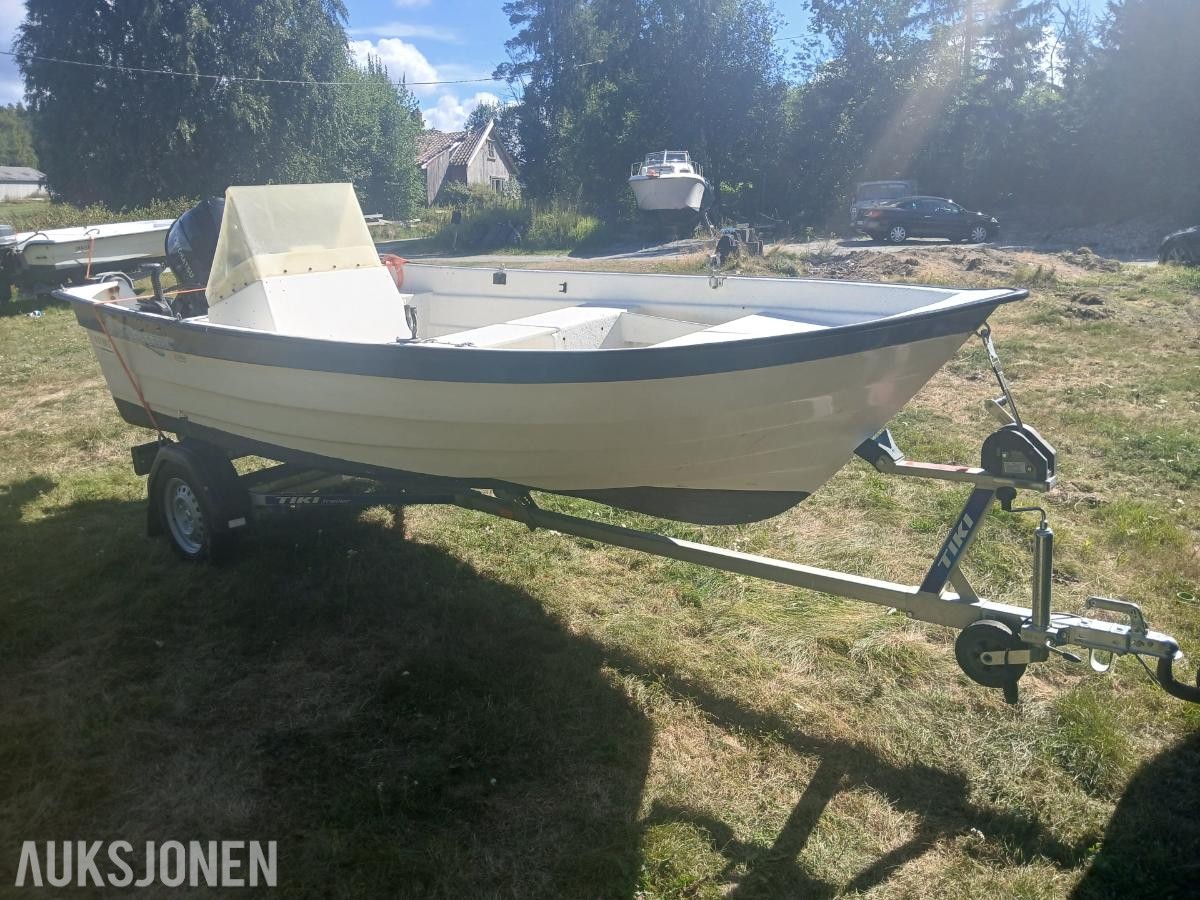 Crescent 450 båt med tohatsu 30hk