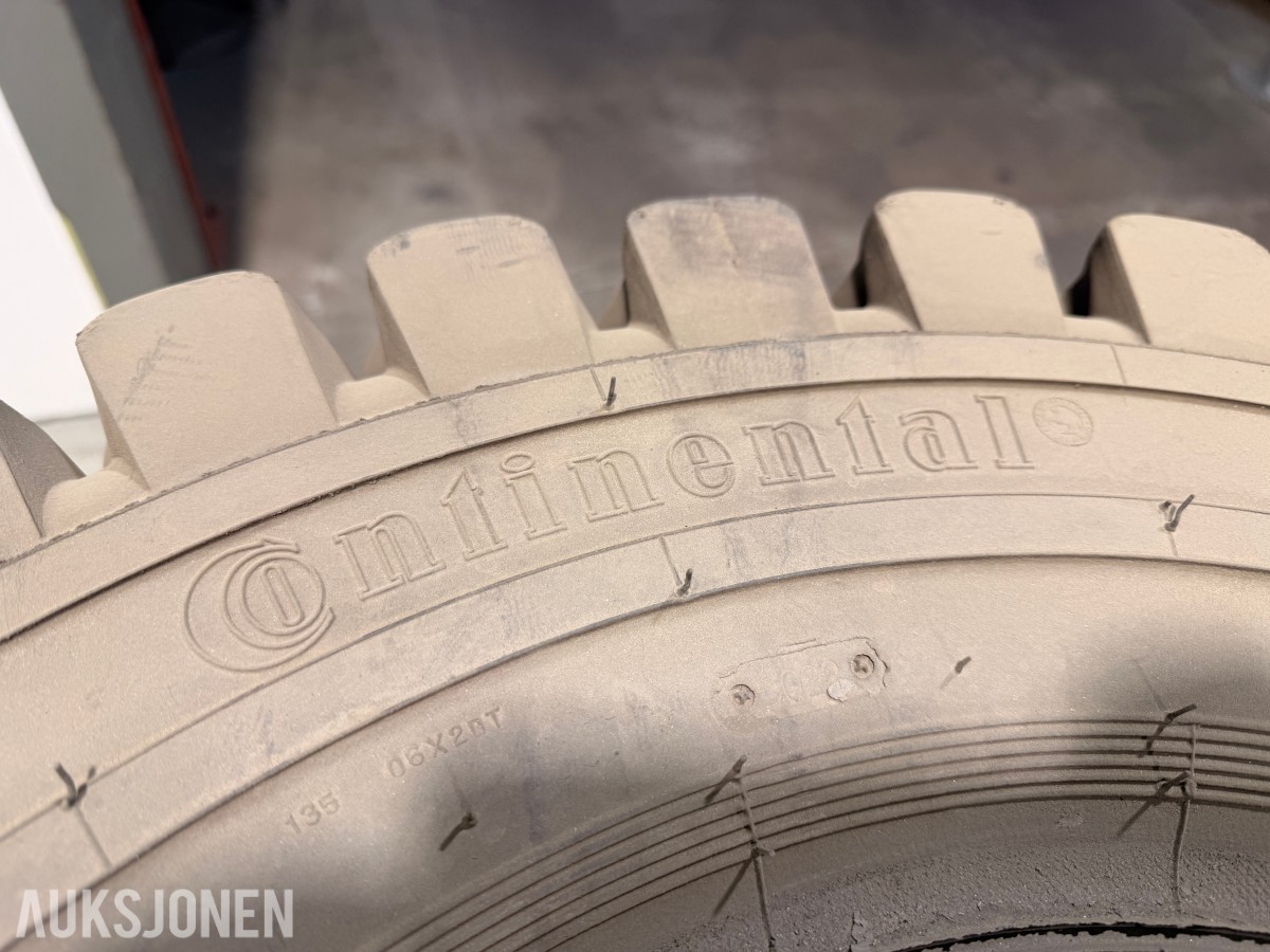 4 stk Continental IC40 piggdekk 8.25-15 18PR 153A5 TT