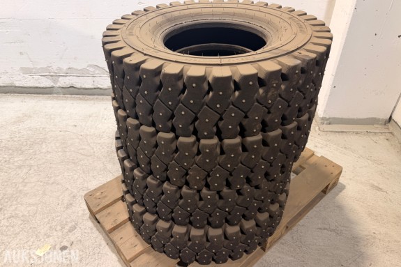 4 stk Continental IC40 piggdekk 8.25-15 18PR 153A5 TT