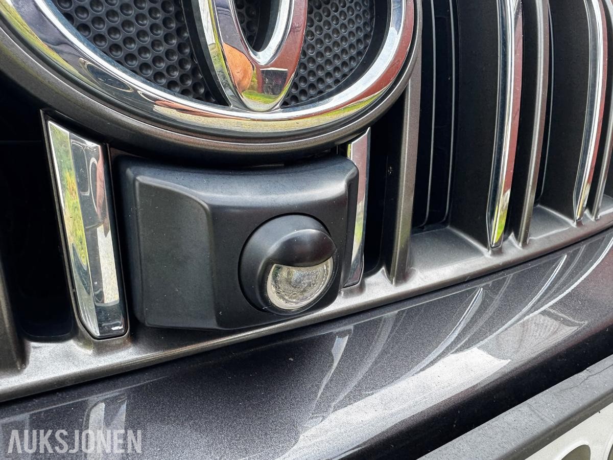 2013 TOYOTA LAND CRUISER 4WD AUTOMAT HENGERFESTE 5-SETER