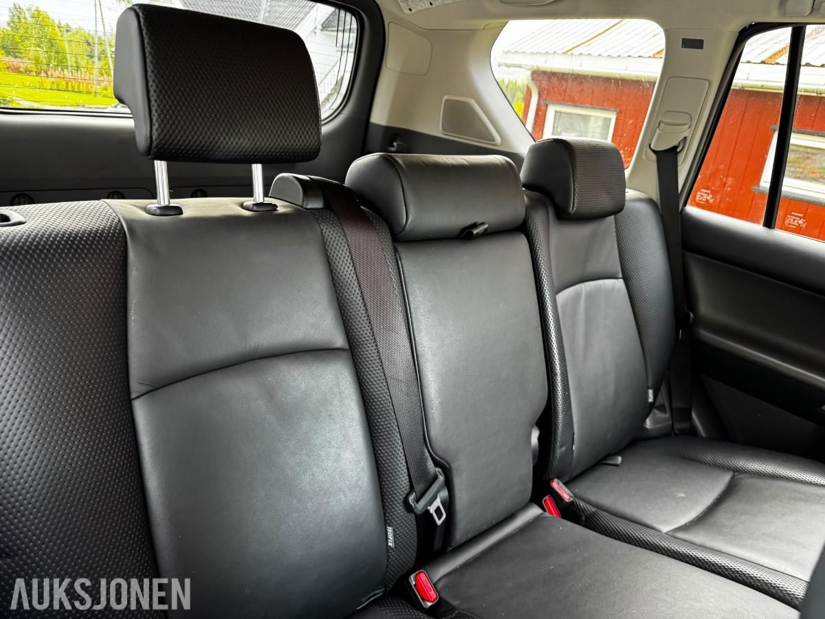 2013 TOYOTA LAND CRUISER 4WD AUTOMAT HENGERFESTE 5-SETER