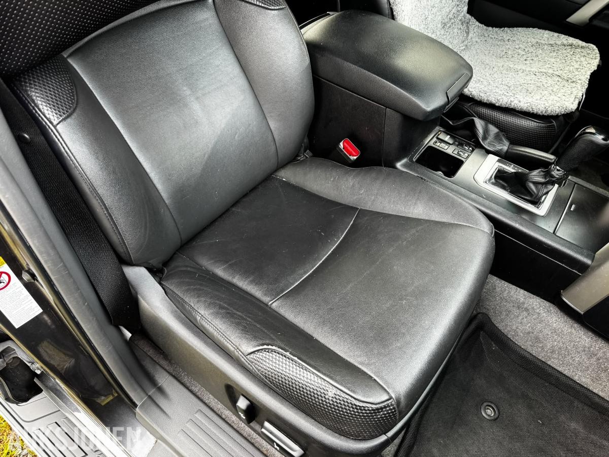 2013 TOYOTA LAND CRUISER 4WD AUTOMAT HENGERFESTE 5-SETER