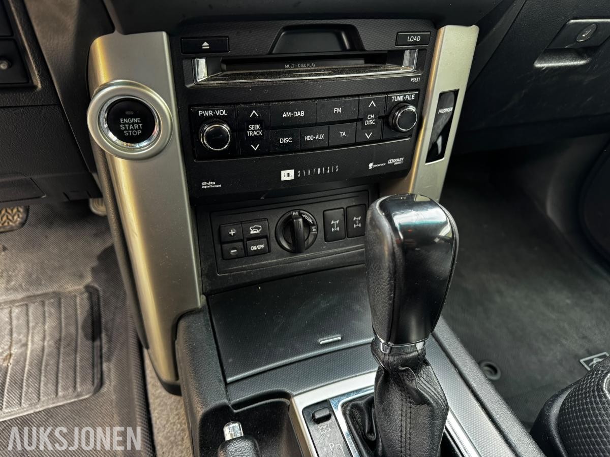 2013 TOYOTA LAND CRUISER 4WD AUTOMAT HENGERFESTE 5-SETER