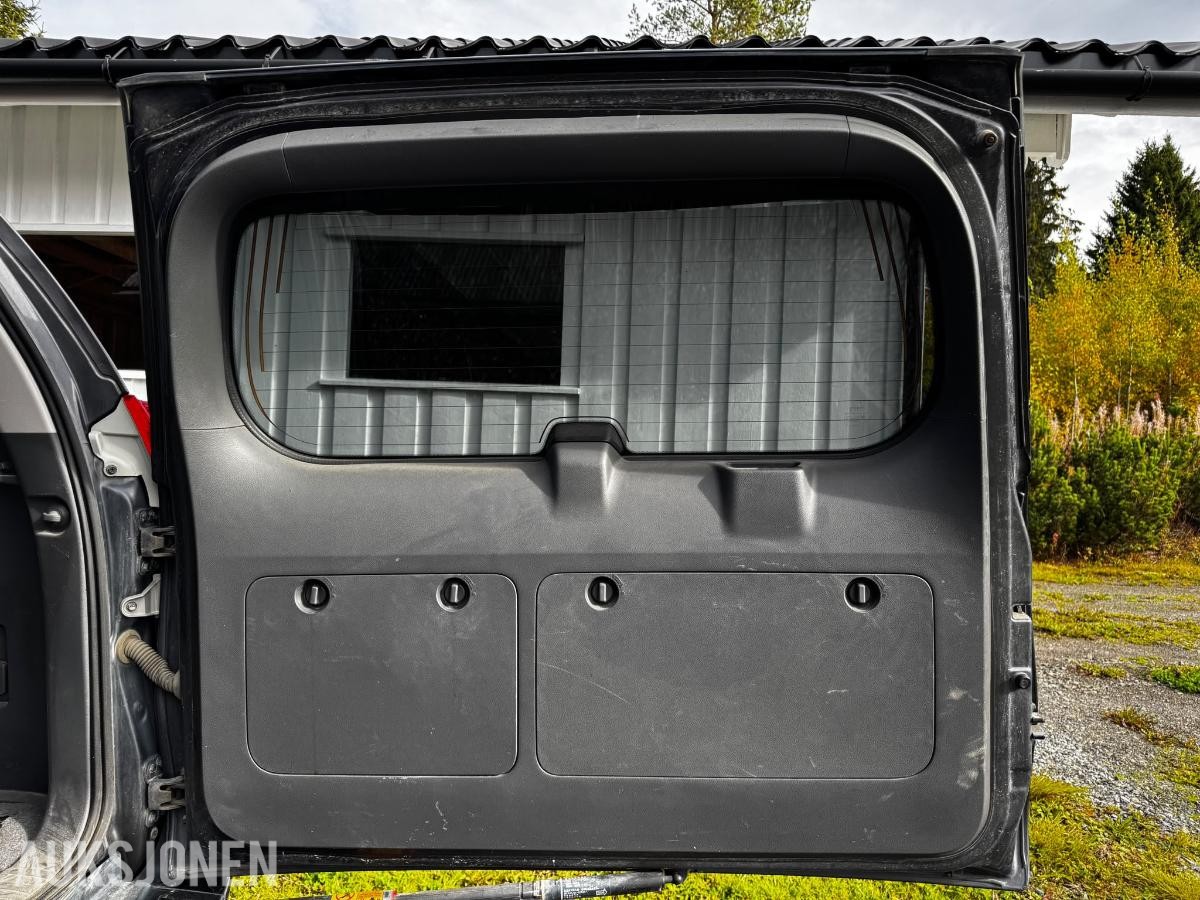 2013 TOYOTA LAND CRUISER 4WD AUTOMAT HENGERFESTE 5-SETER